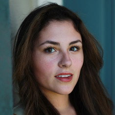 Tess Therrien