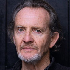 Anton Lesser