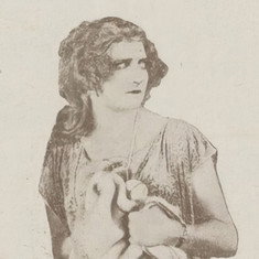 Nadette Darson