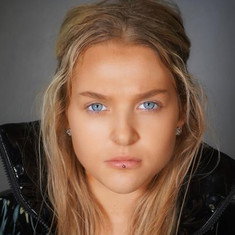 Leah Rhodes