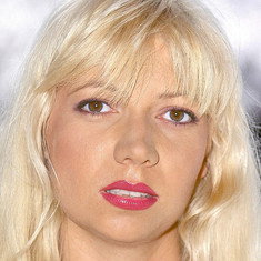 Nadine Bronx