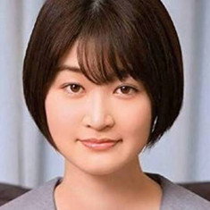 中園めいな