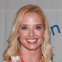 Laurie Dhue