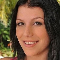 Ava Cash