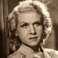 Josefina de la Torre