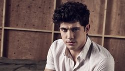 Poster de la serie Famous in Love Poster de la Serie Famous in Love en linea