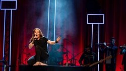 Tim Minchin: Back background image
