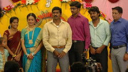 Naduvula Konjam Pakkatha Kaanom