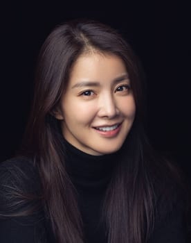 Lee Si-young