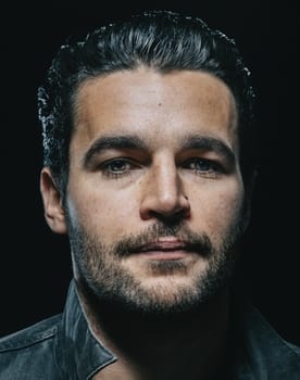 Christopher Abbott