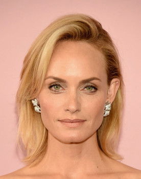 Amber Valletta