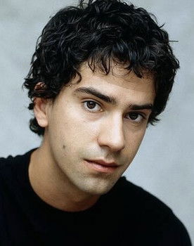 Hamish Linklater