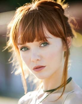 Hannah Rose May