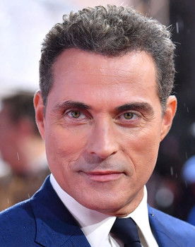 Rufus Sewell