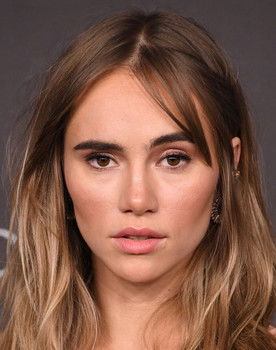 Suki Waterhouse