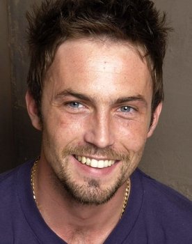 Desmond Harrington