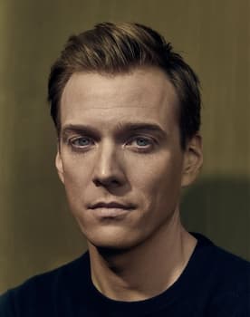 Jake Abel