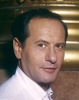Eli Wallach