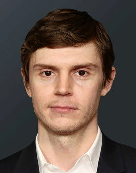 Evan Peters
