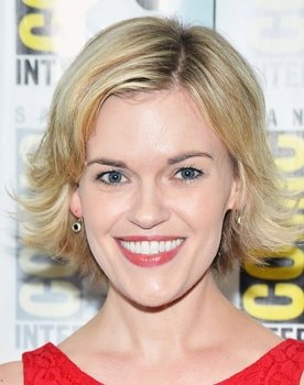 Kari Wahlgren