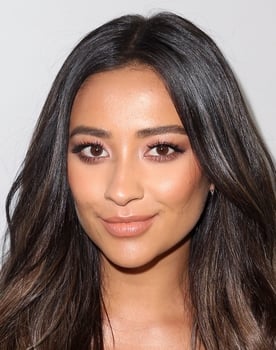 Shay Mitchell