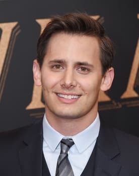 Benj Pasek