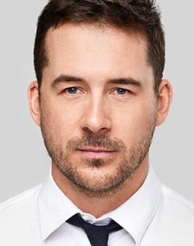 Barry Sloane