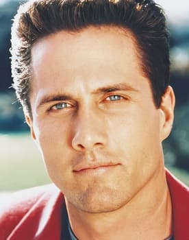 Rob Estes