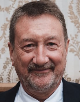 Steven Knight