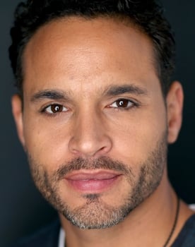 Daniel Sunjata