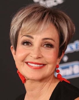 Annie Potts