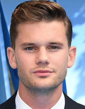 Jeremy Irvine