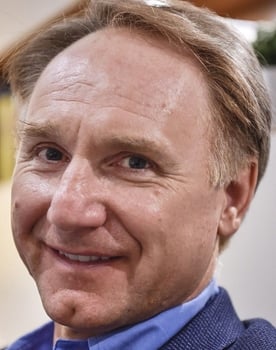 Dan Brown