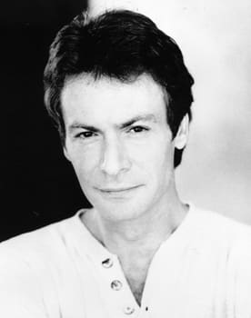 Robin Sachs