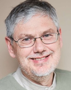 Jürgen König as Self - Professor of Special Human Nutrition