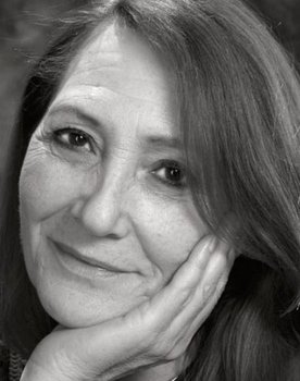 Maite Brik as Susana