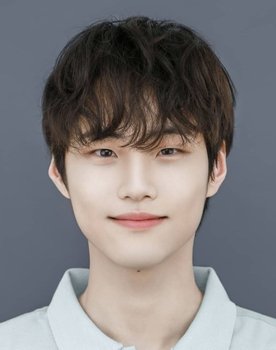 Kwon Tae Eun as Ye Chan