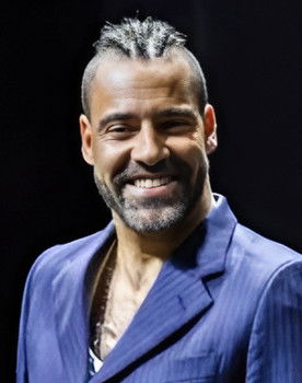 Thiago Barros as Paco