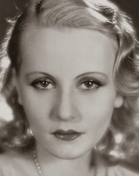 Geraldine Dvorak as Glenda Lester