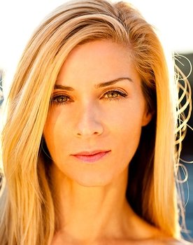 Jennifer Barretta as Gail