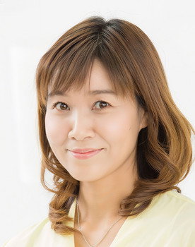 Yuriko Yamaguchi as Nico Robin (voice)