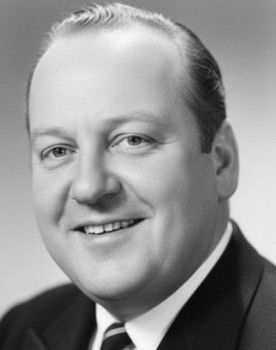 Arthur Q. Bryan as Mr. Agony