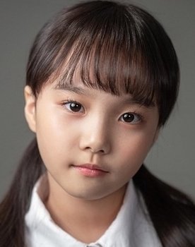 Kim Ji-Yu as Young Kim Mi-so