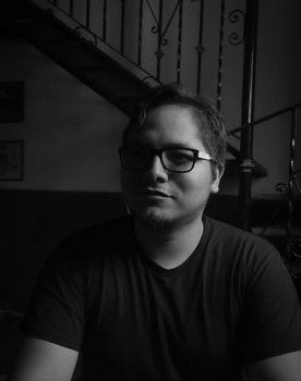 Samuel Hernández as Paciente