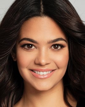 Alina Robert as Natalie