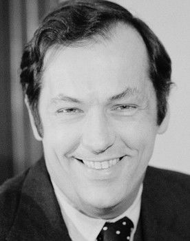 Bill Bradley as Self