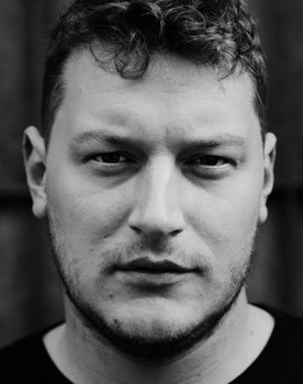 Ari Alexander as Max Petersen