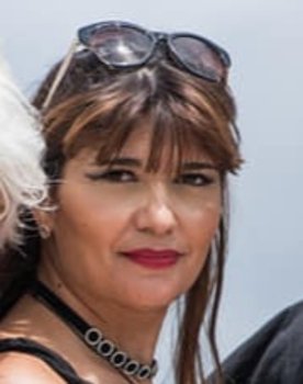 Jen Laeti as Victoria Ferozza