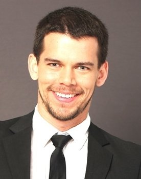 Everson Ruíz as Diego Julián