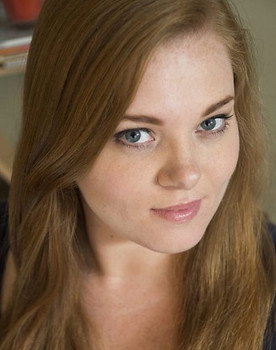 Lauren Ellis Steele